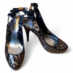 Steve Madden Mevas Leopard Print Sling Back Heels Size 9